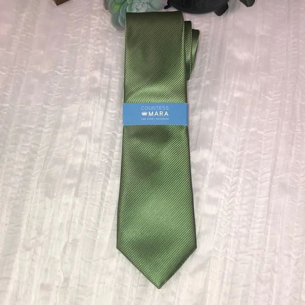 Countess Mara Light Green Diagonal Stripes Textured Polyester Tie